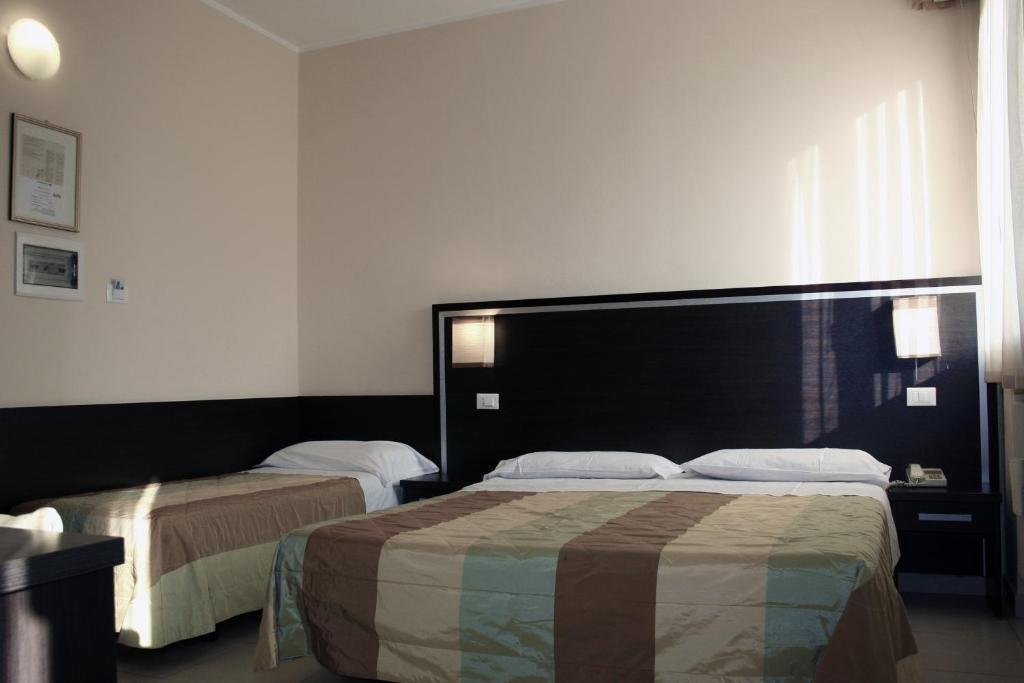 Hotel La Rosta Reggio nell'Emilia Zimmer foto